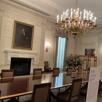 The White House - State Dining Room - Landmarks & Historical Buildings Near Me - Washington, DC, District of Columbia The White House - State Dining Room - Landmarks & Historical Buildings Near Me - Washington, DC, District of Columbia