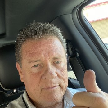 Bobby at Salon De' Marcus - Thumbs Up for sure!! - Hair Stylists Near Me - San Diego, California