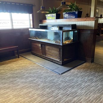 Red Lobster - Seafood Near Me - West Dundee, Illinois