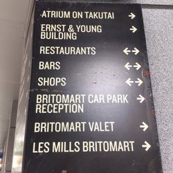 Les Mills - Follow the sign