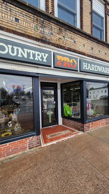 Country Hardware Logo
