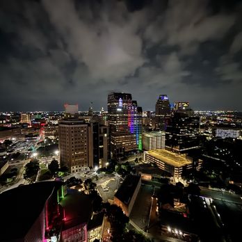 Thompson San Antonio - Riverwalk - Night view - Hotels Near Me - San Antonio, Texas