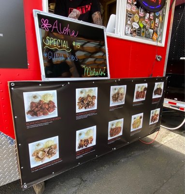 Hina’s Island Grindz and Catering LLC by null