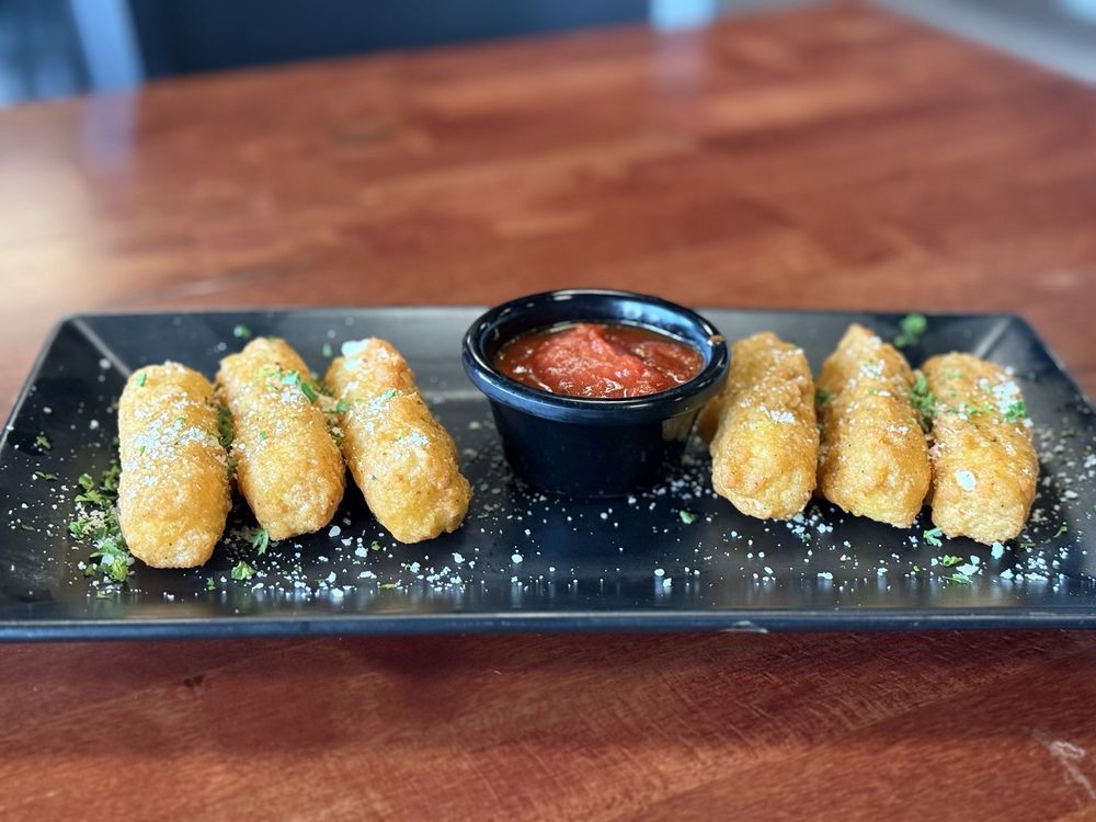 Little Italy Italian Bistro Logo