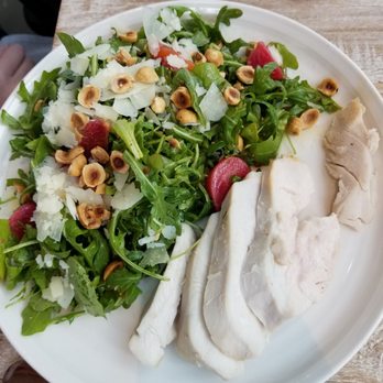 Margot - Wild arugula salad ($15) + chicken ($6) - Spanish Near Me - Culver City, California Margot - Wild arugula salad ($15) + chicken ($6) - Spanish Near Me - Culver City, California