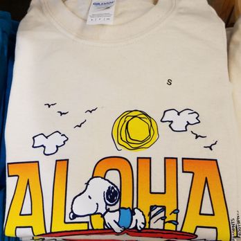 Whaler's General Store - Cute looking t-shirt! - Souvenir Shops Near Me - Haleiwa, Hawaii Whaler's General Store - Cute looking t-shirt! - Souvenir Shops Near Me - Haleiwa, Hawaii