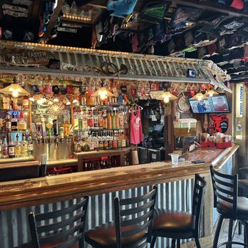 3RD CHUTE BAR & GRILL - Updated January 2026 - 72 Photos & 42 Reviews ...