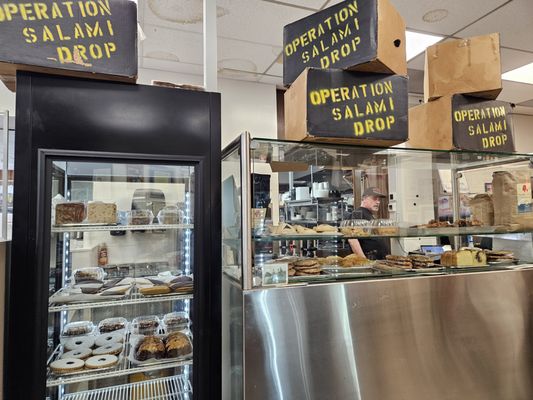 Hobby's Delicatessen & Restaurant by null
