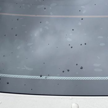 Car Kulture - still bubbling after 7 days drying...lousy tint job at CarKulture - Car Window Tinting Near Me - Tucson, Arizona