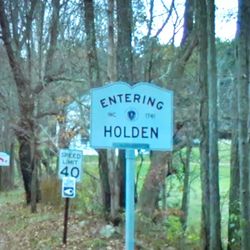 Holden Car Wash - Entering Holden, MA from Princeton.