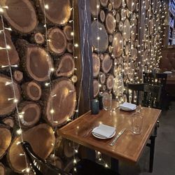 Walnut Kitchen - Dining room