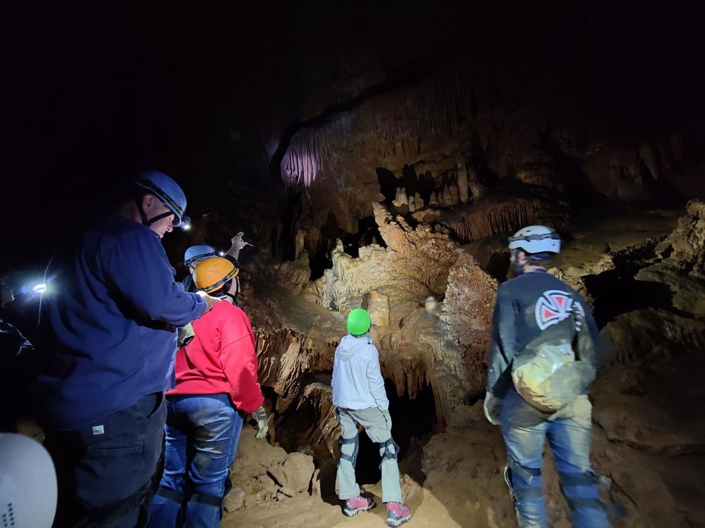 Fountain Cave Adventure Tours