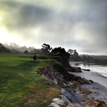 Pebble Beach Golf Links - 4th hole | par 4 - Golf Near Me - Pebble Beach, California Pebble Beach Golf Links - 4th hole | par 4 - Golf Near Me - Pebble Beach, California