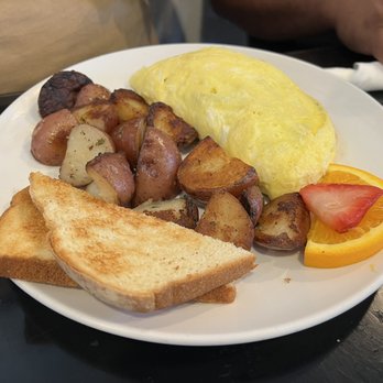 Sweet E's Cafe - Omelet - Cafes Near Me - Honolulu, Hawaii