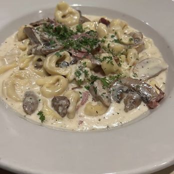 Adelmo's Ristorante - Italian Near Me - Dallas, Texas