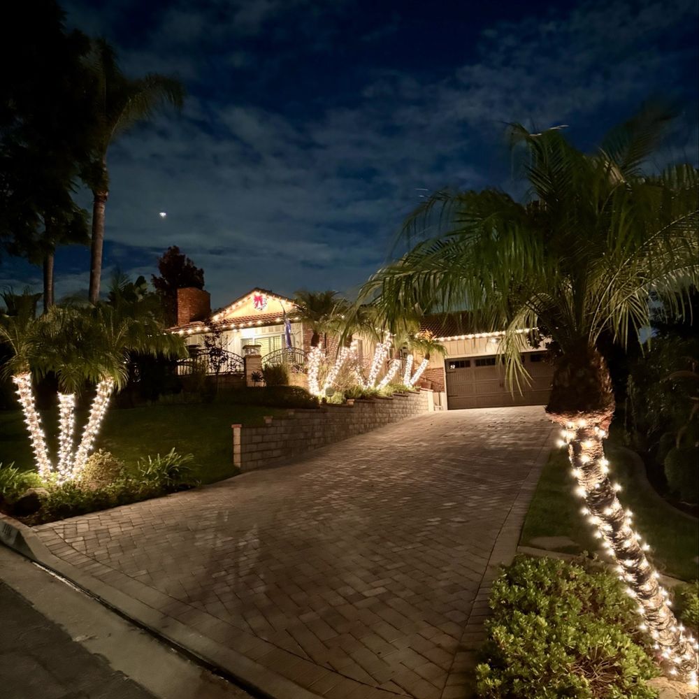OC Light Bright - Holiday Decorations Near Me OC Light Bright - Holiday Decorations Near Me
