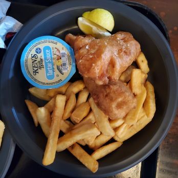 Three Broomsticks at Universal Studios Hollywood - British Near Me - Universal City, California Three Broomsticks at Universal Studios Hollywood - British Near Me - Universal City, California