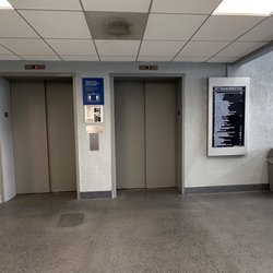 Valley Breast Care and Women's Health Center - Building Lobby