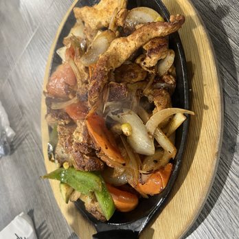 Casa Rubio's Mexican Grill - Chicken fajitas - Mexican Near Me - Rancho Cucamonga, California