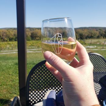 Balanced Rock Winery - Wineries Near Me - Baraboo, Wisconsin