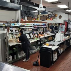 Junior's Fresh Market - Kitchen. Serving hot delicious food