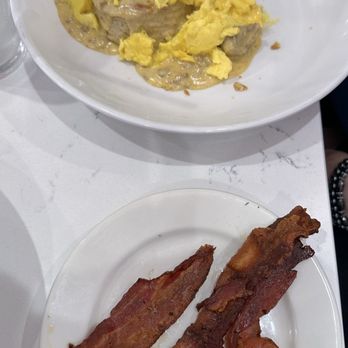 Pink Willow Cafe - Breakfast & Brunch Near Me - Cottleville, Missouri Pink Willow Cafe - Breakfast & Brunch Near Me - Cottleville, Missouri