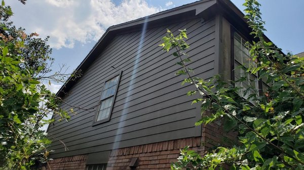 Westchester Roofing & Siding Logo