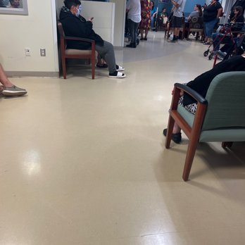 Kaiser Permanente - I also have no where to sit and they are sending people to the hallways - Medical Centers Near Me - Baldwin Park, California Kaiser Permanente - I also have no where to sit and they are sending people to the hallways - Medical Centers Near Me - Baldwin Park, California