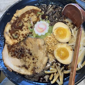Tachi Ramen & Tea Bar - Garlic Tonkotsu Shoyu Ramen - Bubble Tea Near Me - Las Vegas, Nevada