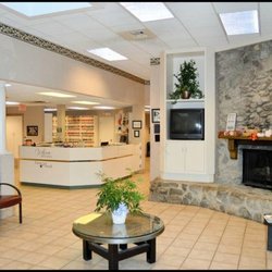 Kentuckiana Animal Clinic - Waiting Room/Lobby