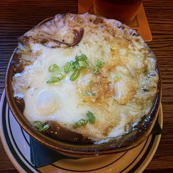 Dubliner Restaurant & Pub - Onion soup - Irish Near Me - Washington, DC, District of Columbia