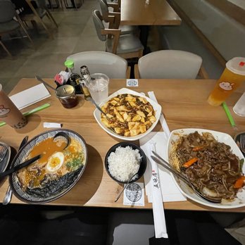 Five Spice Kitchen - Chinese Near Me - Roselle, Illinois
