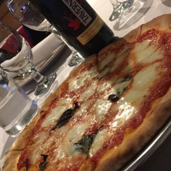 Patrizia's - Williamsburg - Pizza Near Me - Brooklyn, New York