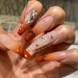 Sunshine Spa & Nails - Happy client