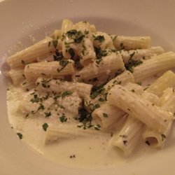 Ristorante Torrese - Rigatoni quattro formaggi