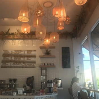 Grinder’s Coffee Bar - Cute decor - Coffee & Tea Near Me - Houston, Texas