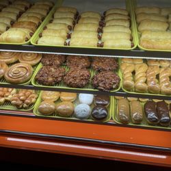 Town Donuts and Breakfast