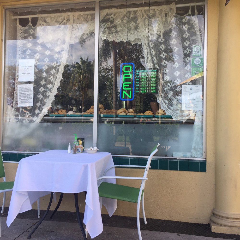 Upper Crust Cafe & Bakery - American Near Me - Venice, Florida