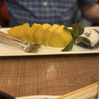 The Thonglor - Mango with Black Sweet Rice - Thai Near Me - San Francisco, California