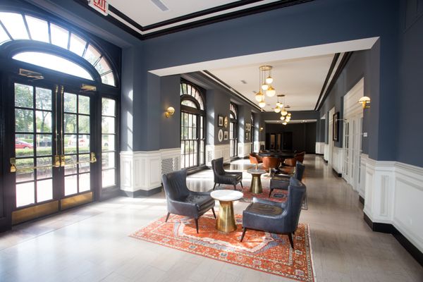 Windermere House Apartments by null