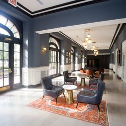 Windermere House Apartments - Windermere House Lobby