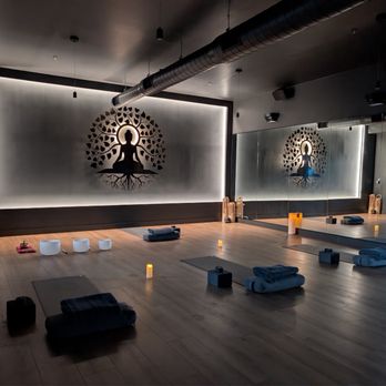 Santosha Yoga Center - Yoga Near Me - Menlo Park, California