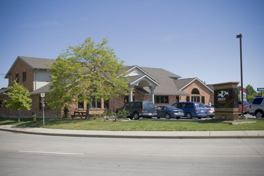 BRACK ANIMAL HOSPITAL Updated September 2024 2621 Howard Avenue