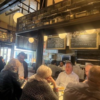 Randall & Aubin - Dinning area - Seafood Near Me - London, XGL Randall & Aubin - Dinning area - Seafood Near Me - London, XGL