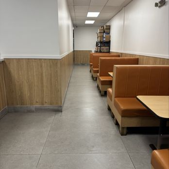 Wings Express - Seating area - Chicken Wings Near Me - North Lauderdale, Florida Wings Express - Seating area - Chicken Wings Near Me - North Lauderdale, Florida