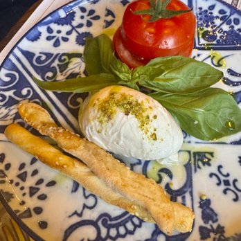 Papaiolo - Great buratta and tomato - Pizza Near Me - Praha 1, Puerto Rico Papaiolo - Great buratta and tomato - Pizza Near Me - Praha 1, Puerto Rico