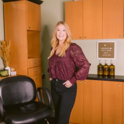 Karen Rivera - Karen Rivera Hairstylist