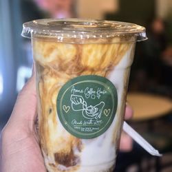 Aroma Coffee House - Dulce de leche latte