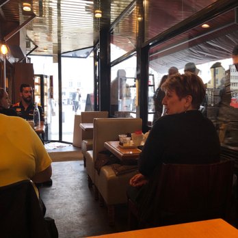 Le Faisan Doré - Inside the entrance - French Near Me - Clermont-Ferrand, 63