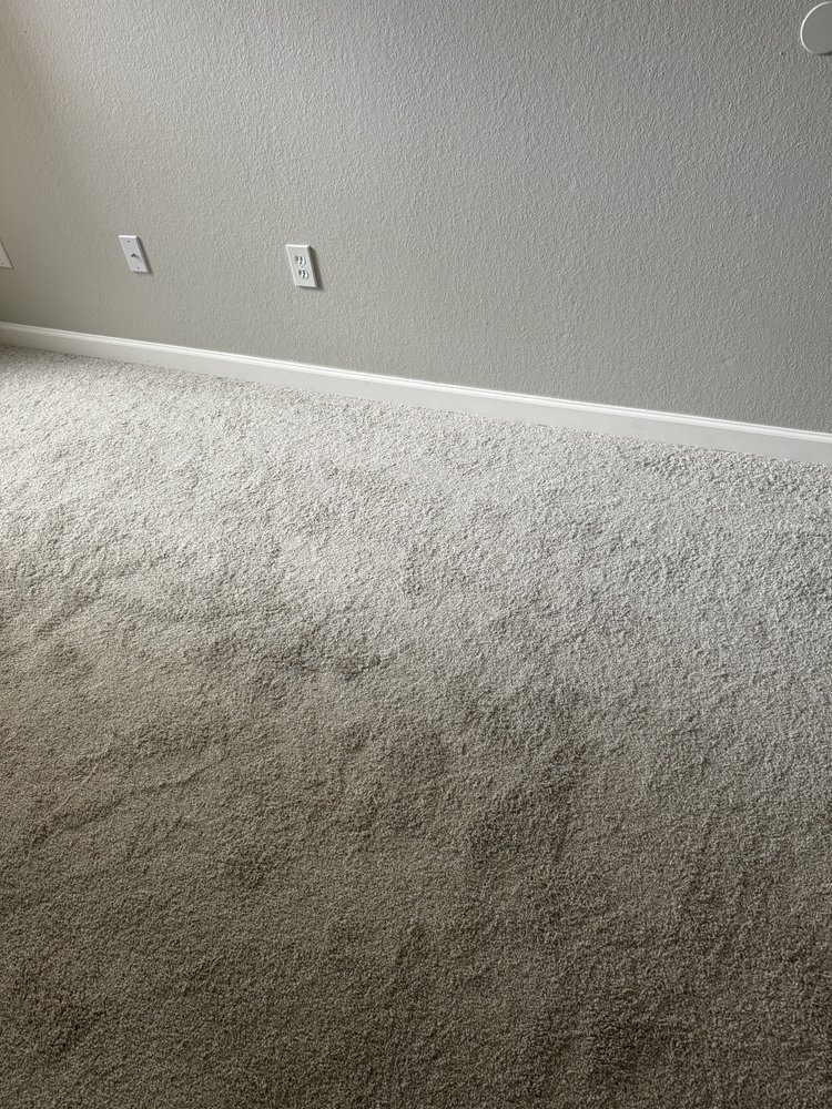 Slide of Guss Commercial & Residential Maintenance